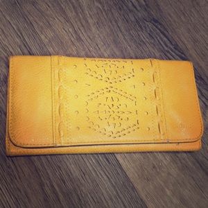 Yellow Kensie wallet